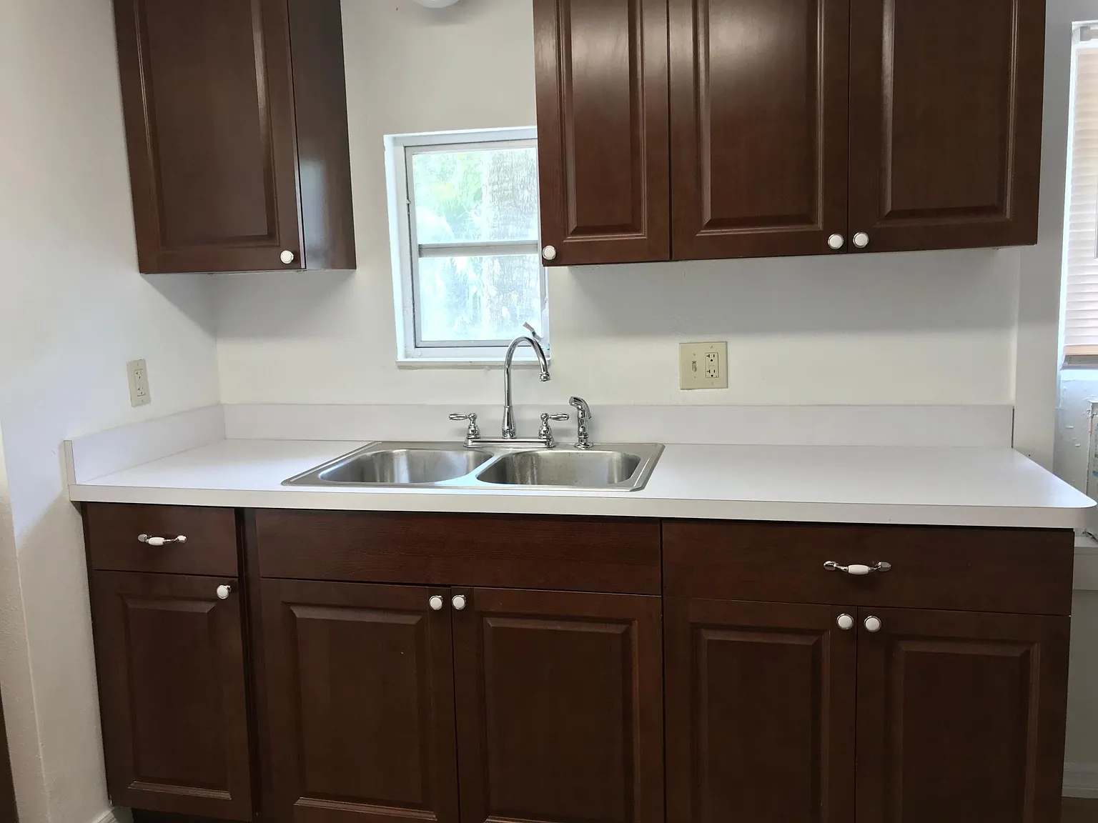 1 bed, $1,100 — Photo 4