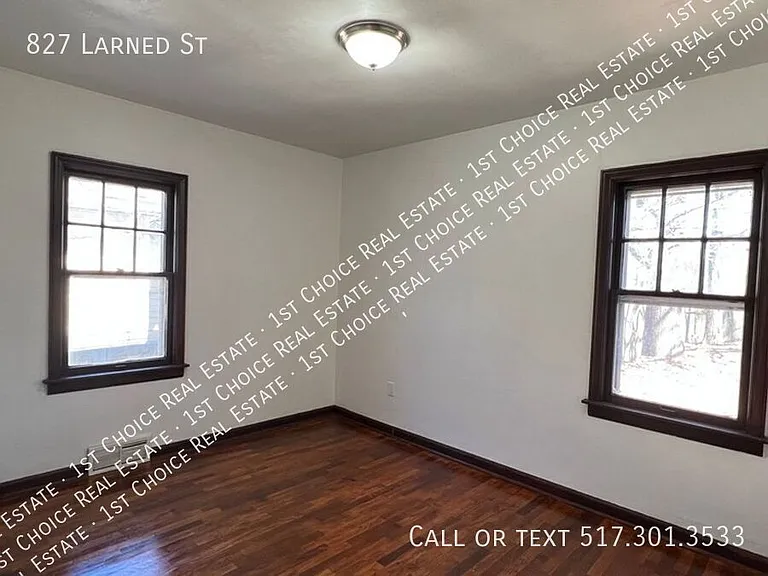 827 Larned St — Photo 12