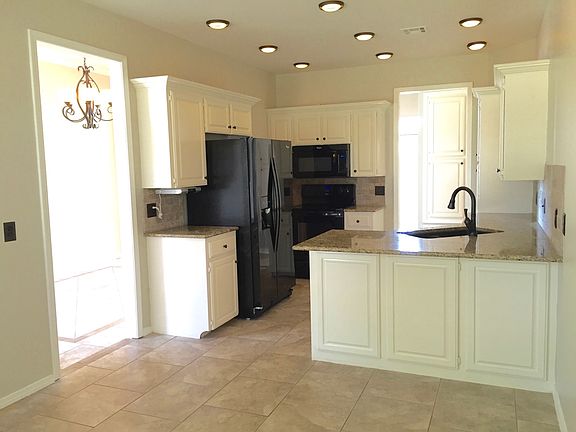 Kitchen with Dinette