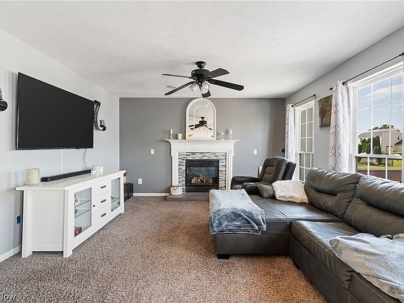 4th image of 538 Rockglen Dr