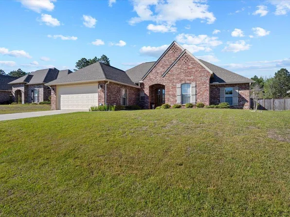 26 W Cadbury Ln, Hattiesburg, MS 39402