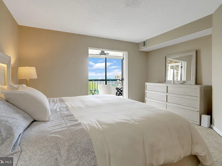 5904 Mount Eagle Dr #1609 — Photo 9