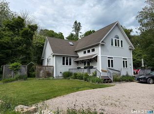 221 Wamphassuc Rd, Stonington, CT 06378