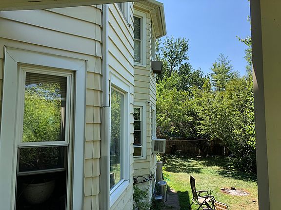 5th image of 9141 Fairview Ave