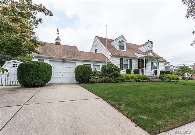 1st image of 27 Norton Ave