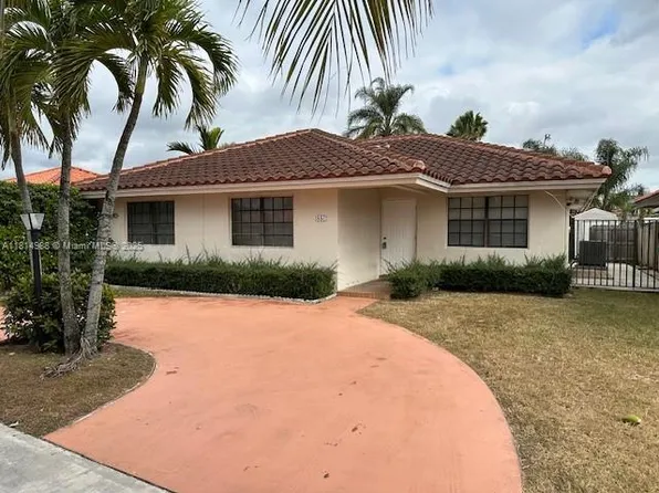 881 NW 132nd Pl, Miami, FL 33182
