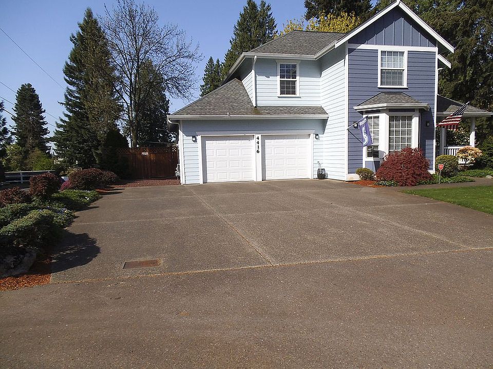 2-car garage, 6 car driveway