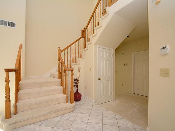 4th image of 8316 Fox Hound Cir