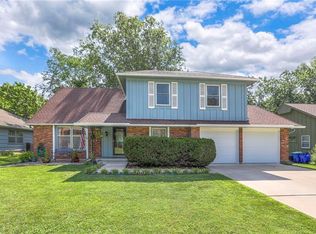 9715 Hardy St, Overland Park, KS 66212