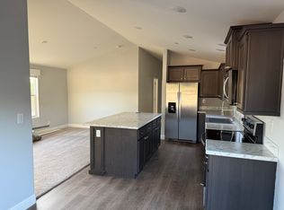 10720-22 Fuerte Dr, La Mesa, CA 91941