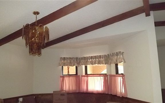 5th image of 719 Escuela Ave
