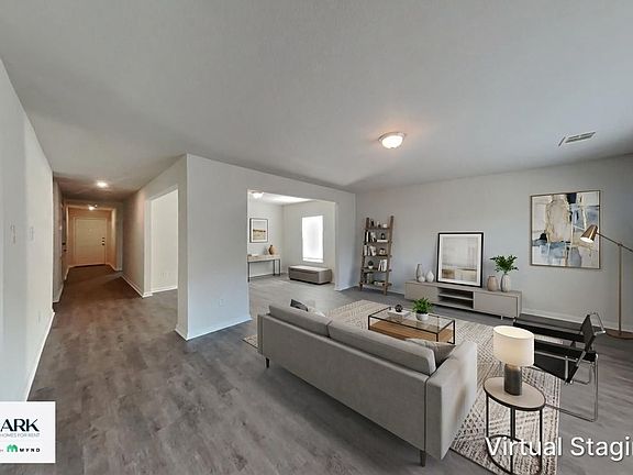 2nd image of 15668 Del Norte Dr