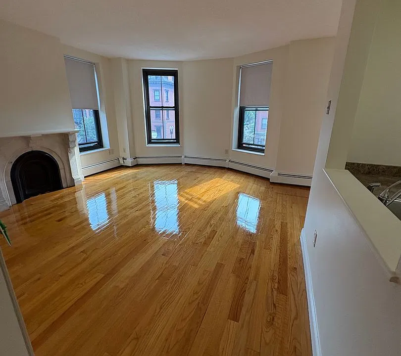 586 Massachusetts Ave #3