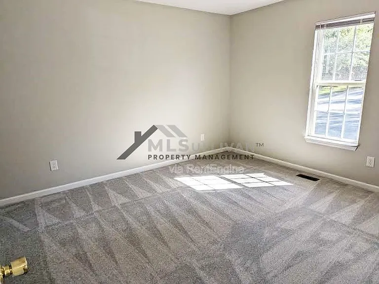 200 Belle Ct — Photo 9