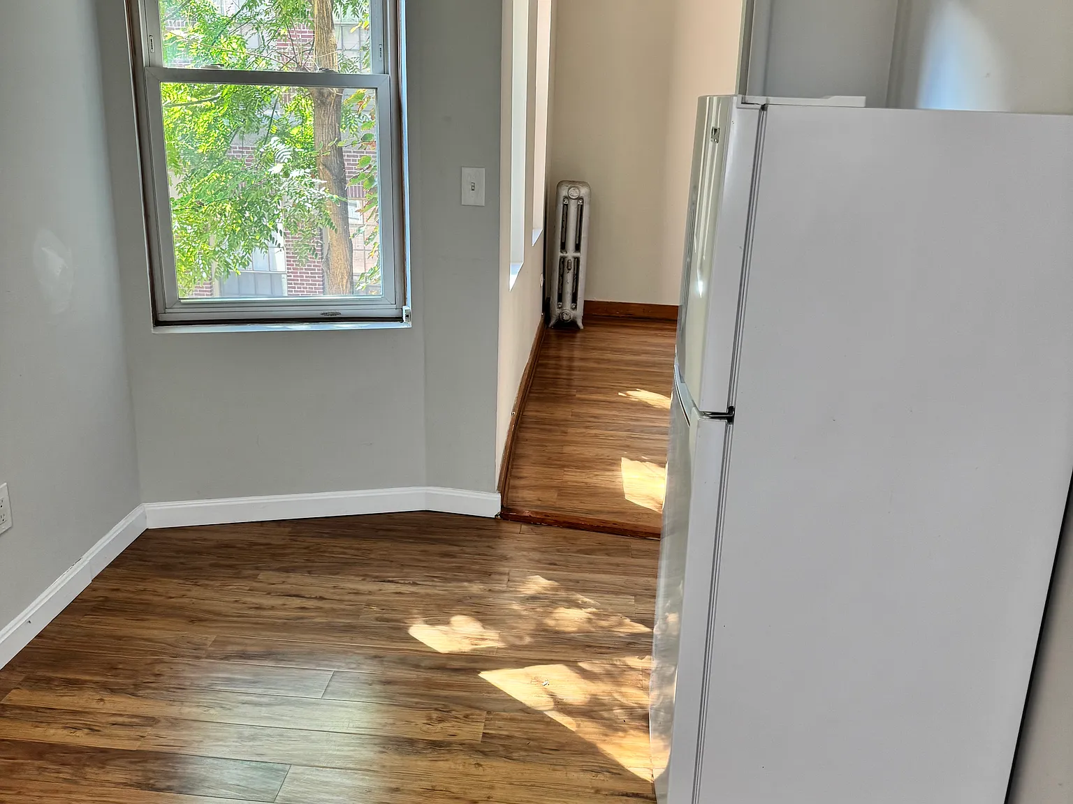 2 bed, 1.0 bath, $3,600 — Photo 3