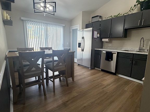 3rd image of 910 Brett Dr APT 9