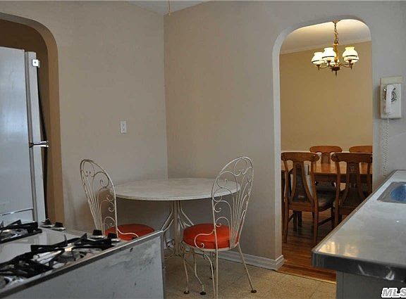 5th image of 5636 219th St