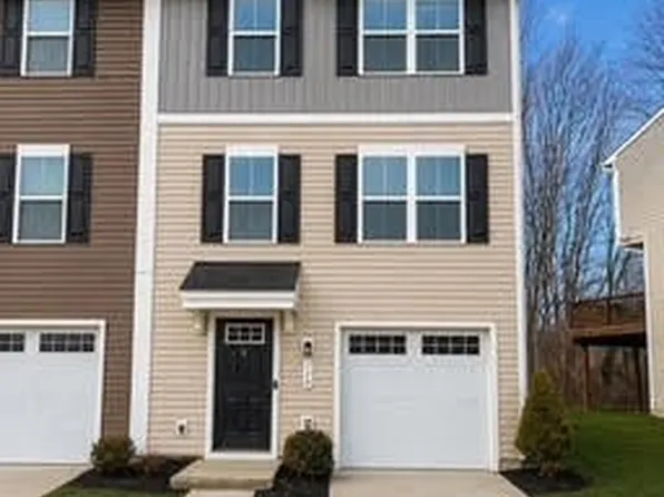 716 Pine Spring Dr, Painesville, OH 44077