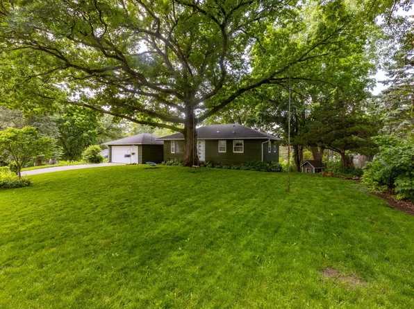5666 Glen Moor Rd E, Minnetonka, MN 55345