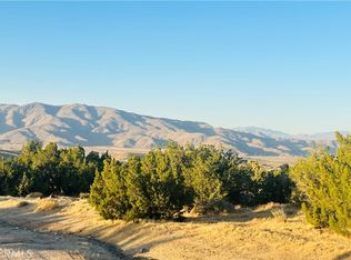 9132 Candlewood Ln, Apple Valley, CA 92308