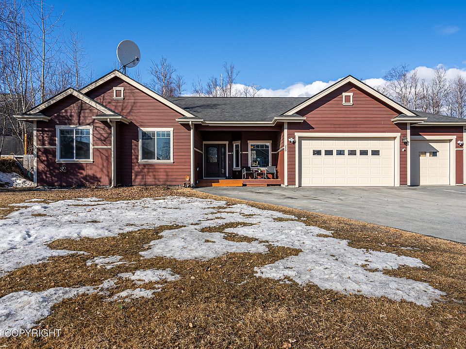 2nd image of 200 W Riverdance Cir