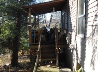 2147 Bakerstown Rd, Tarentum, PA 15084