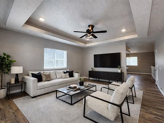 2nd image of 724 Sequoia Drive