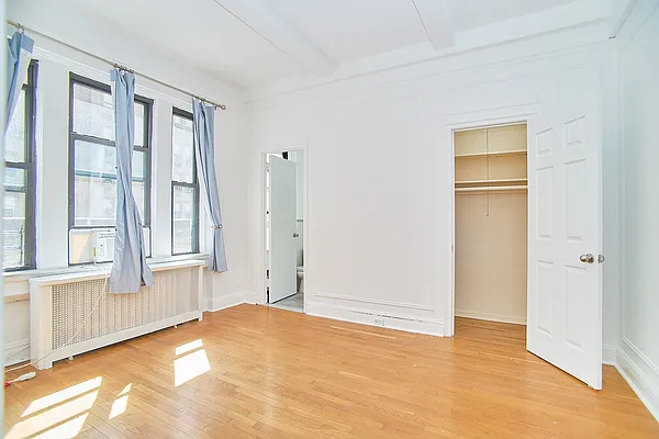 Rented by Living New York | media 8