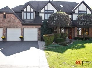 180 Ambria Dr, Mundelein, IL 60060