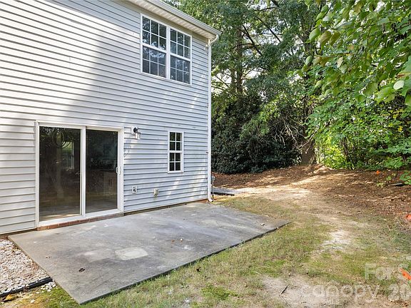 5th image of 136 Mangum Cir
