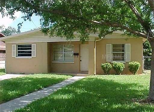1st image of 925 Golden Rule Ct N