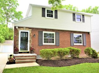 2036 Lakeview Ave, Rocky River, OH