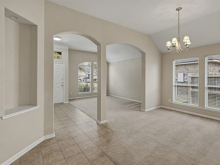 8515 Clarkman Ridge Ln — Photo 5