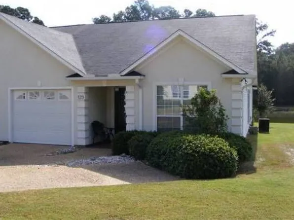 129 Lake Eagle Dr, Thomasville, GA 31792