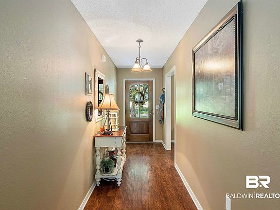 5th image of 24590 Powell Ln