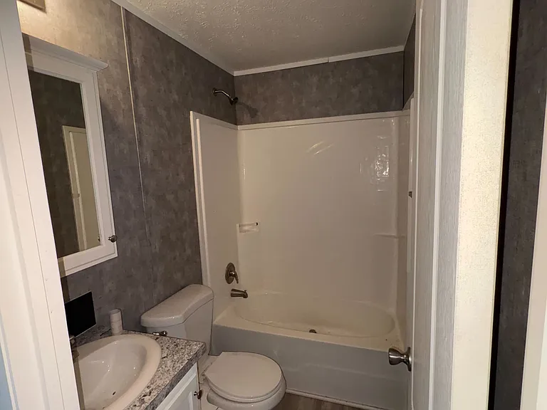 1316 E Mary St — Photo 8