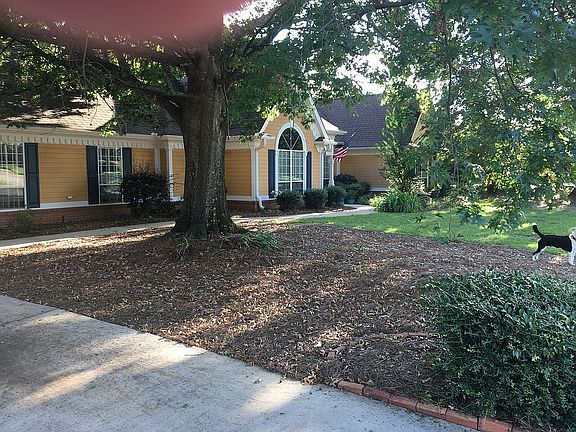 2nd image of 109 Heather Glen Blvd
