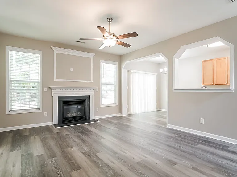 8137 Marshall Brae Dr — Photo 4