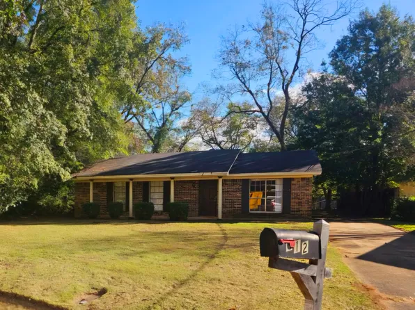 612 Planters Ct, Montgomery, AL 36109