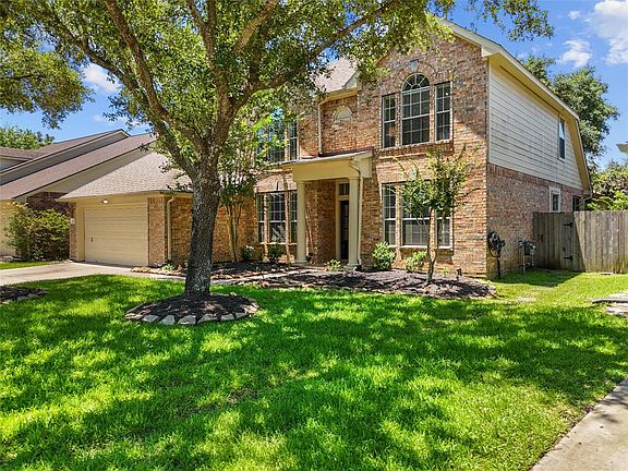 2nd image of 3226 Eaglewood Drive