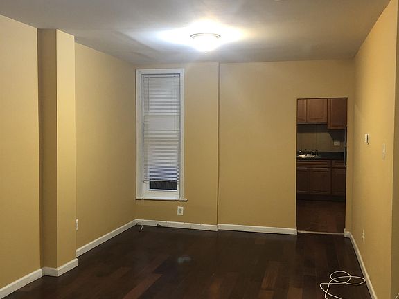 2nd image of 5016 Westminster Ave