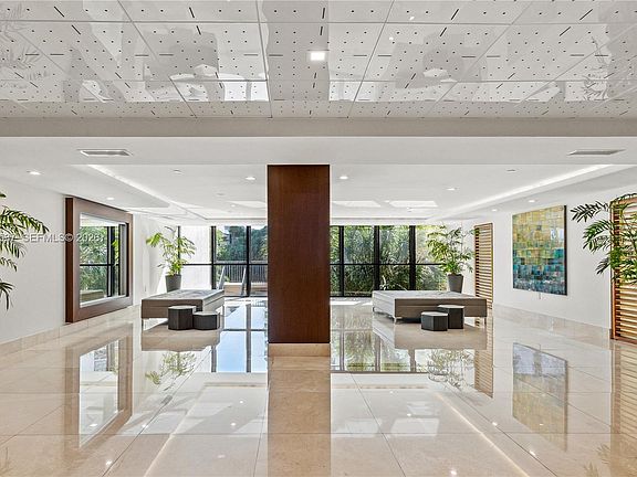 2nd image of 540 Brickell Key Dr APT 505