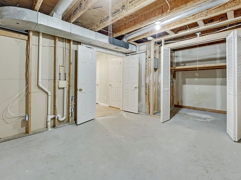 4888 Ebb Tide Ct — Photo 36