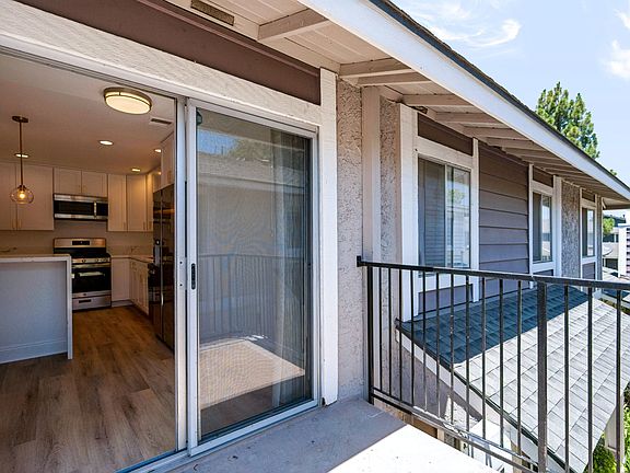 3rd image of 510 Spring Rd APT 120