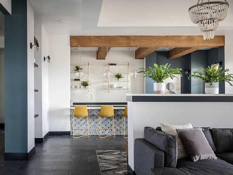 Ladora Modern Apartments — Photo 18