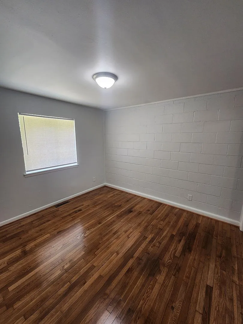 Chapel Hill/2BR Brookside Condo — Photo 4