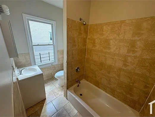 83 Willoughby St #2 — Photo 10