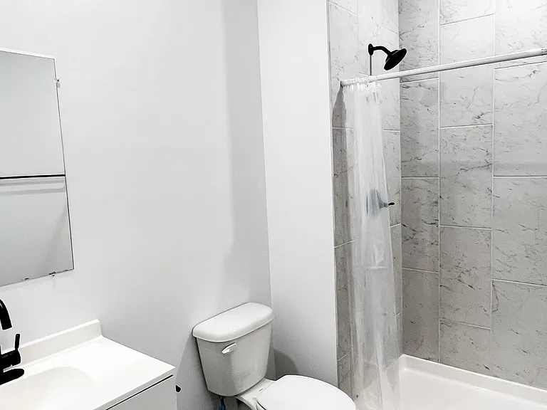 634 W Fairmont Ave — Photo 16