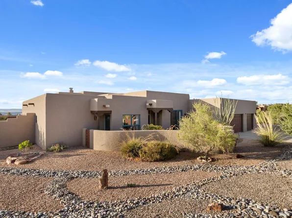 15 Trails Rd E, Placitas, NM 87043