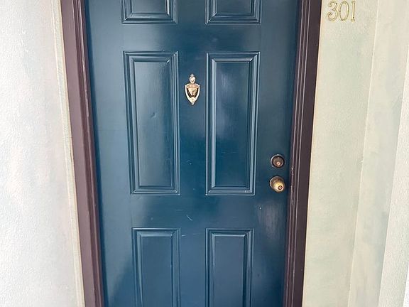 4th image of 239 Shipley St APT 301